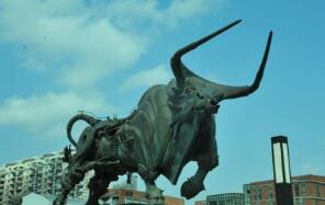 建筑與雕塑結合 建筑與雕塑結合