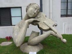 雕塑的工作臺是怎么樣的