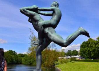 人物雕塑的類(lèi)型常見(jiàn)哪些