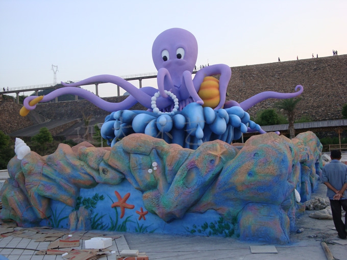 玻璃鋼雕塑的裂紋處理方法