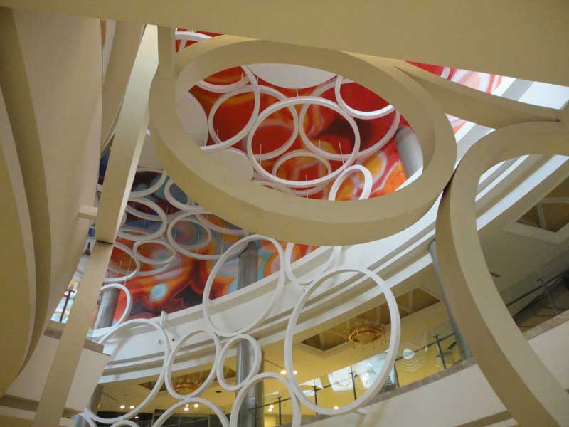 玻璃鋼雕塑藝術(shù)在城市建設中的應用