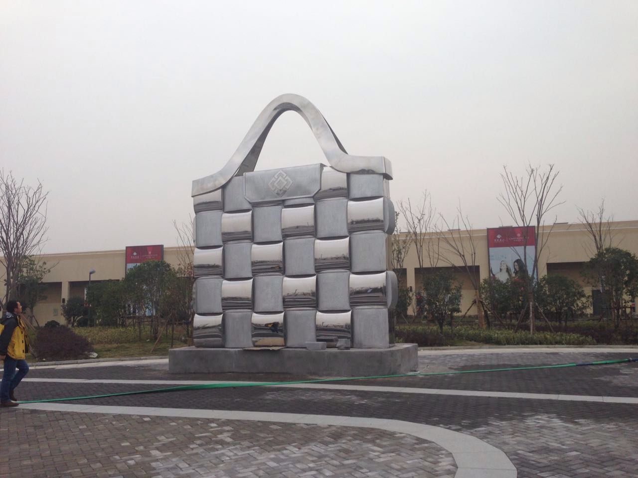 不銹鋼雕塑設計