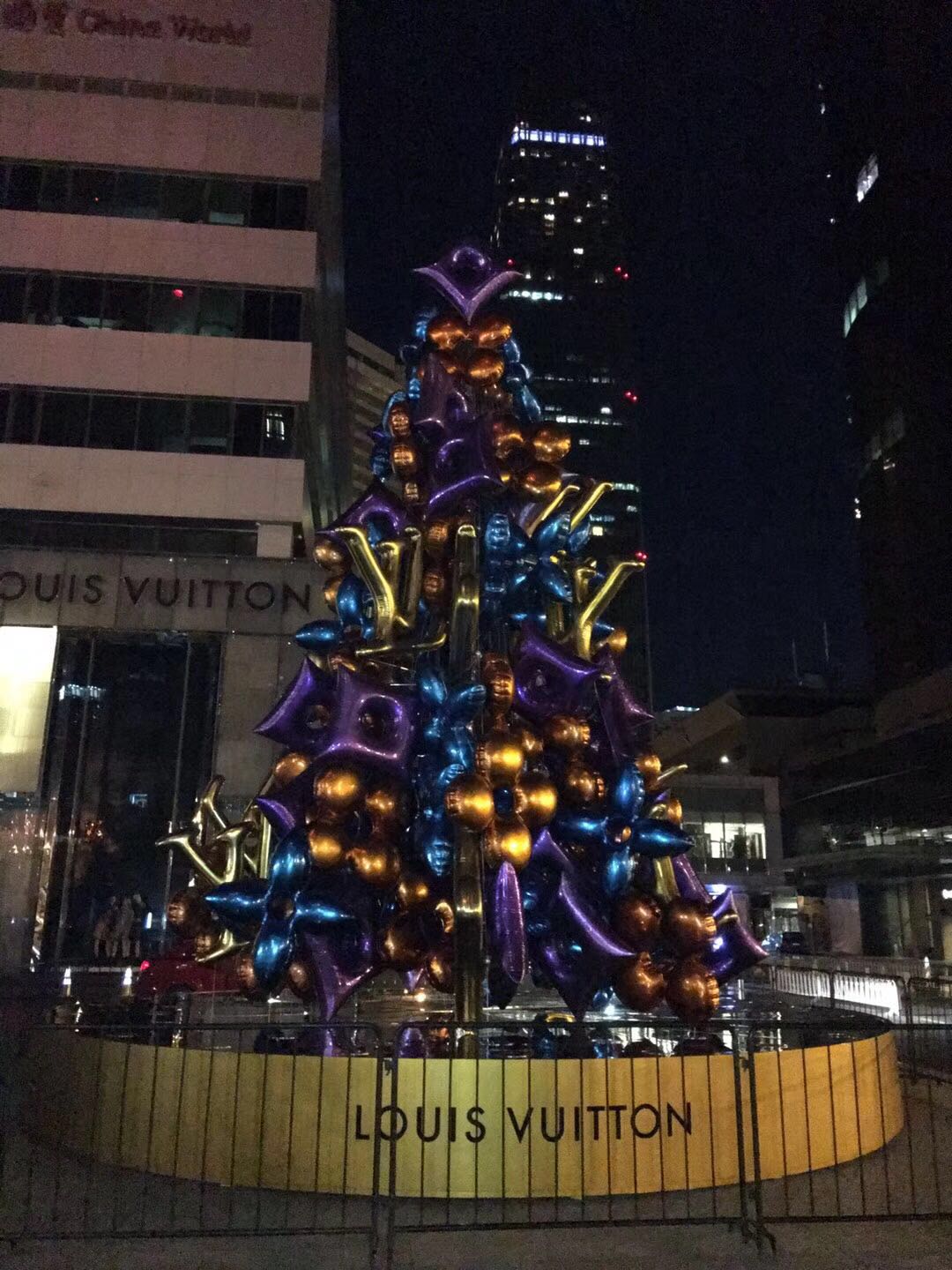 安裝不銹鋼雕塑需要注意哪些要點(diǎn)?