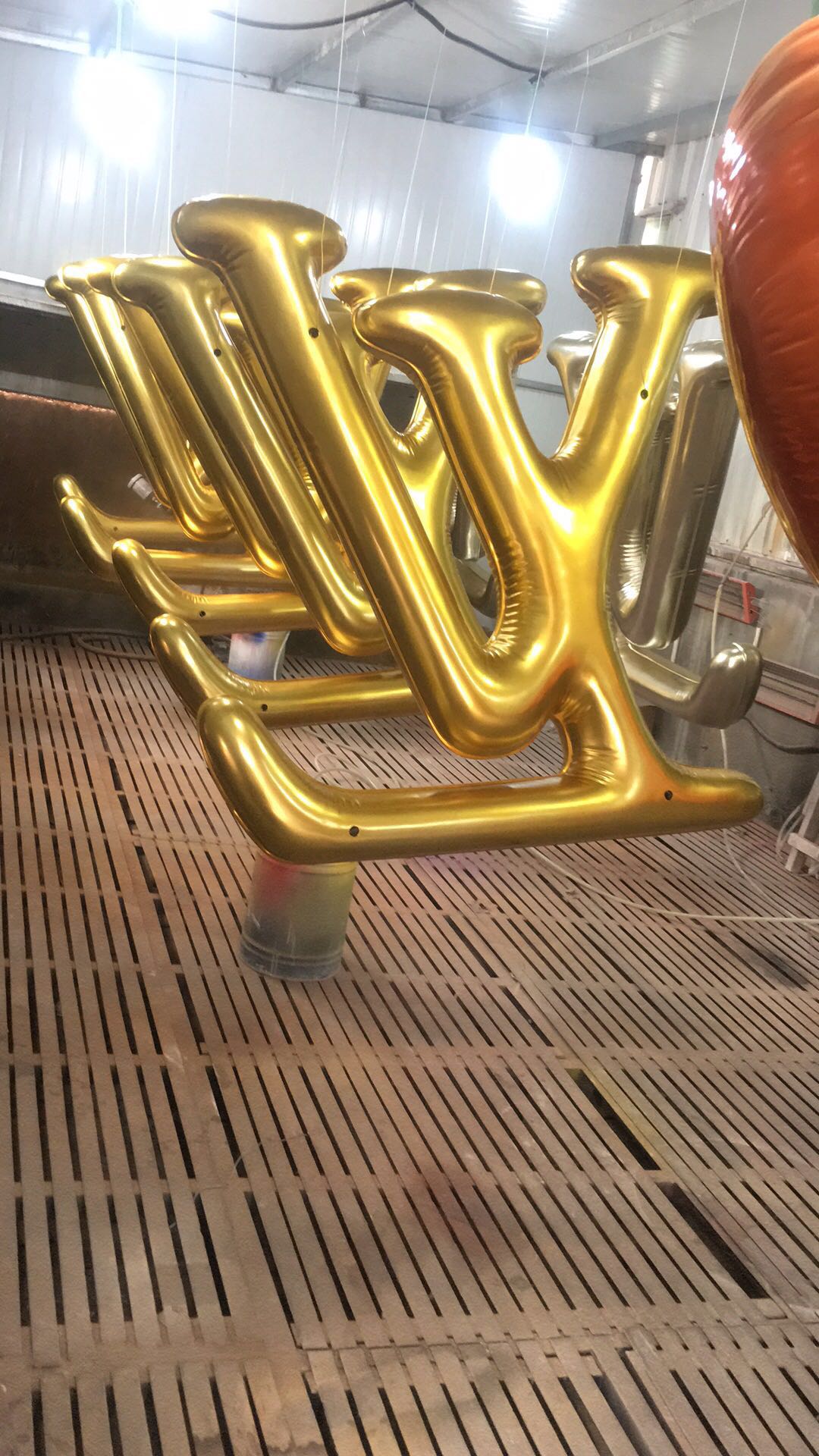 不銹鋼雕塑的裝飾作用與特點(diǎn)