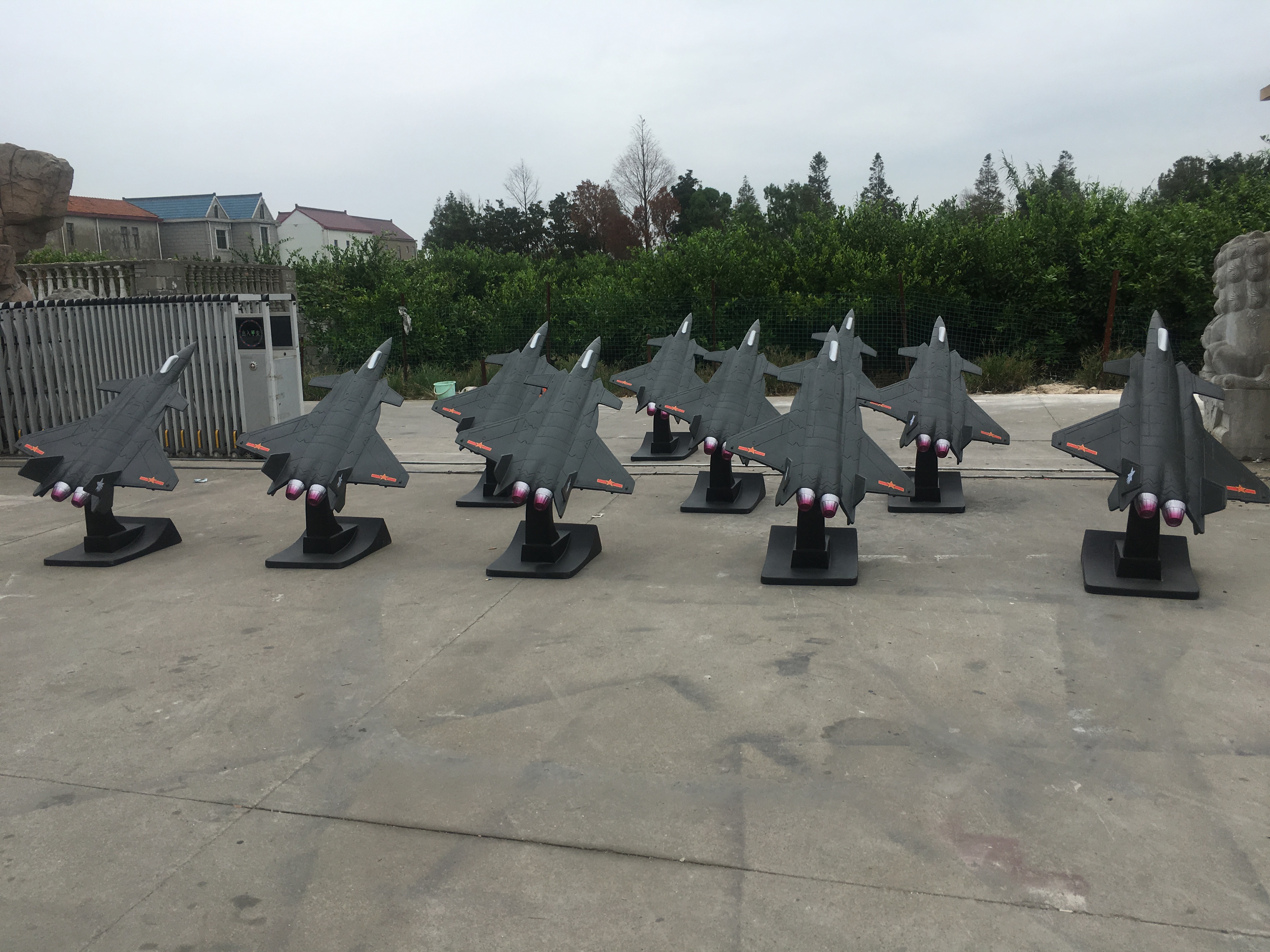 玻璃鋼雕塑的優(yōu)越性