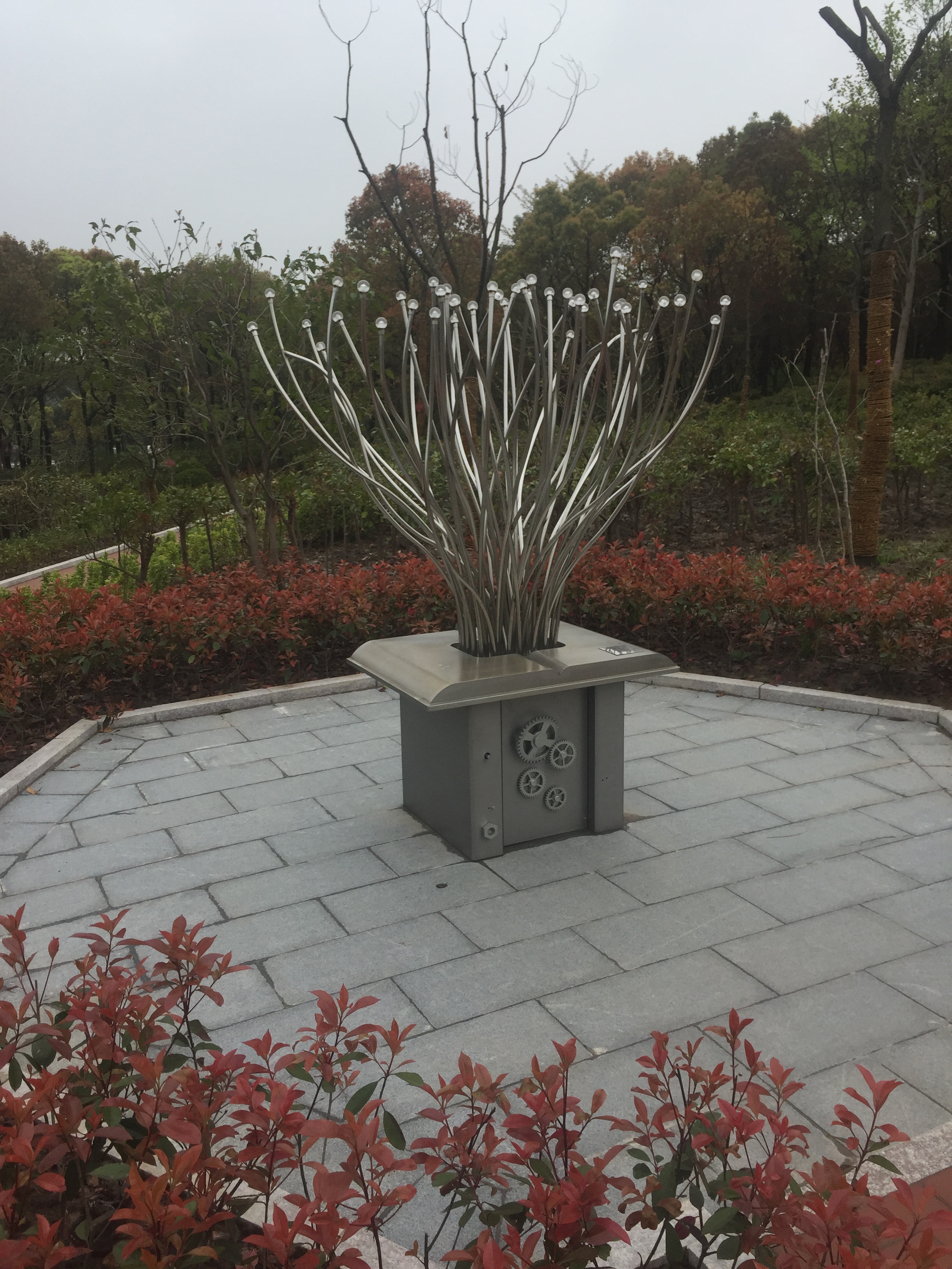 如何保養不銹鋼雕塑？