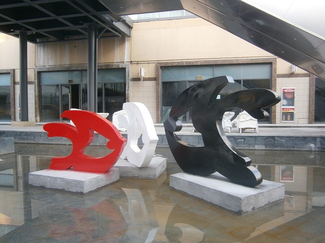 雕塑的種類(lèi)和城市雕塑的材質(zhì)有哪些？