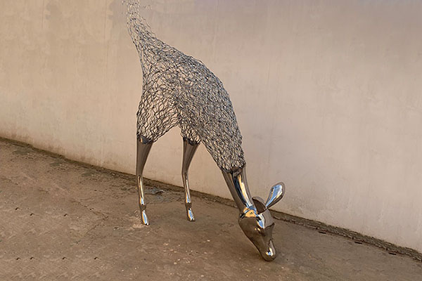 不銹鋼雕塑的基本介紹